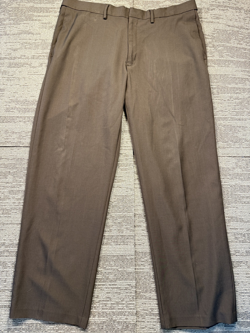 Haggar Premium Comfort Dress Pants Mens 38x30 Brown Flat Front Straight Leg